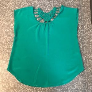 3 for $15 Green sleeveless blouse with lace cutout